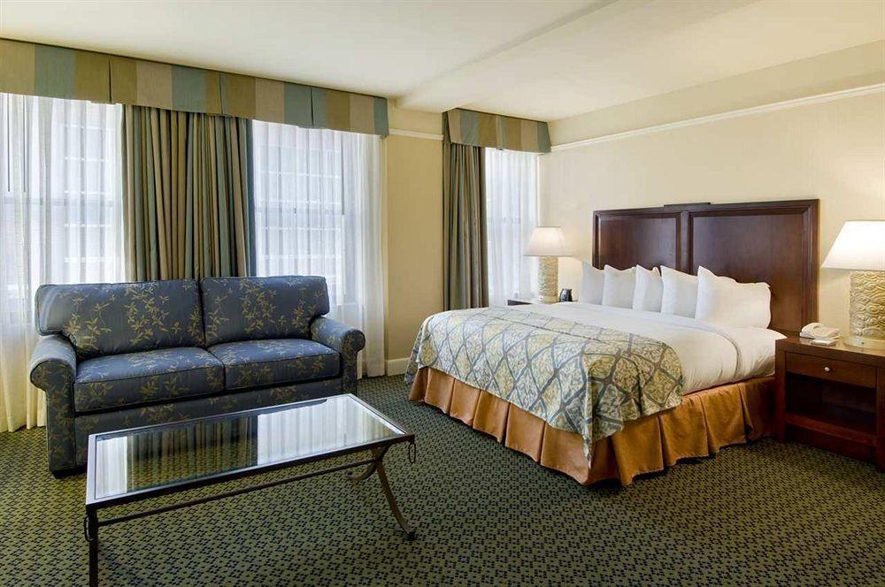 Hilton President Kansas City Room photo